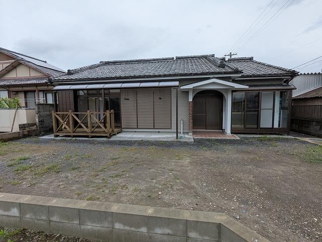 Conveniently Located 4LDK Detached House in Kanoya - Photo 1