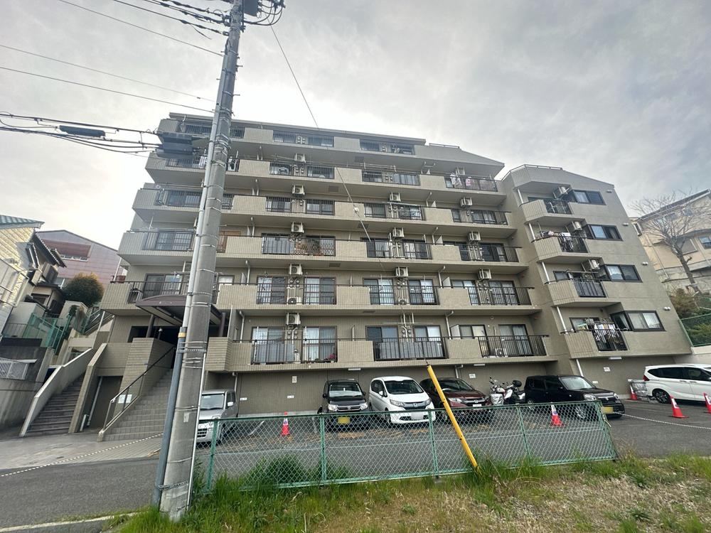 Gift Card Offer for Property Seekers in Ayase - Photo 1