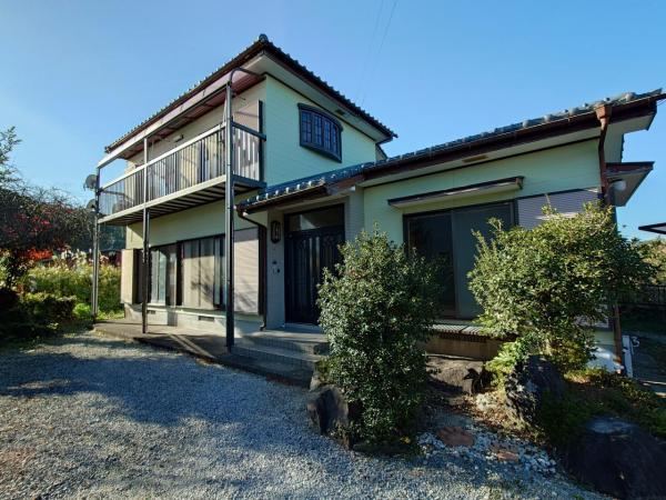 Spacious 6DK Home in Nakahirano - Photo 1