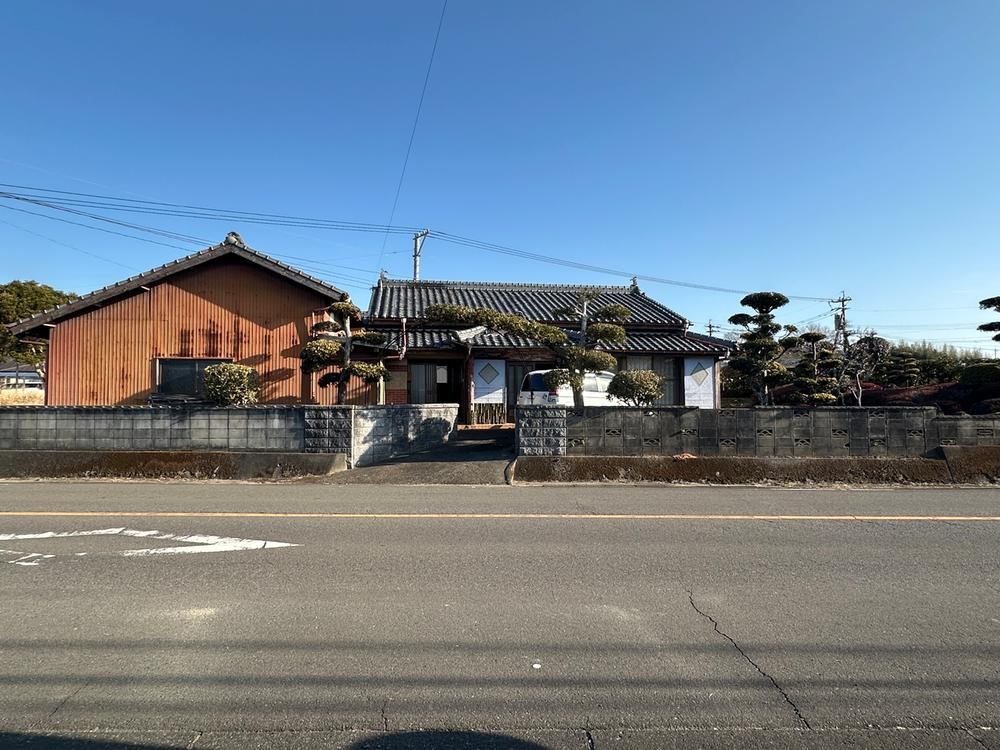 House with Warehouse in Shintomi Town - Photo 1