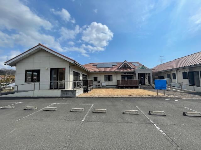 Versatile Property for Various Uses in Ikegahama, Kasaoka City - Photo 1