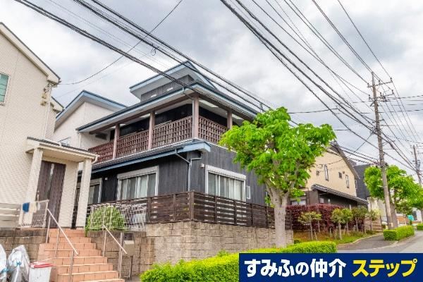 Elegant 3LDK House with Spiral Staircase in Endo - Photo 1