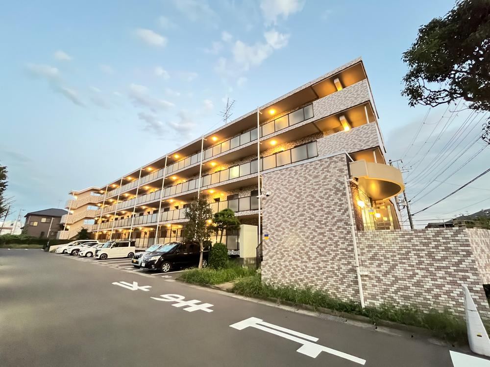 3LDK apartment in Wakaba Ward, Chiba - Photo 1