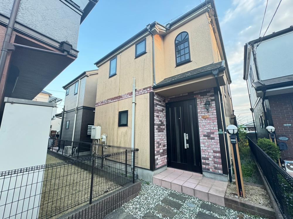 Convenient 4LDK House in Quiet Neighborhood - Photo 1