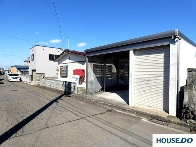 4DK House with Renovation Potential - Photo 1