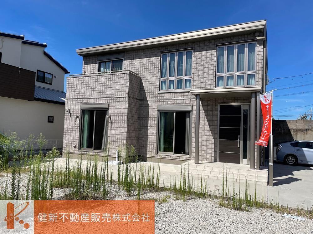 Modern 4LDK Home in Okubo - Photo 1