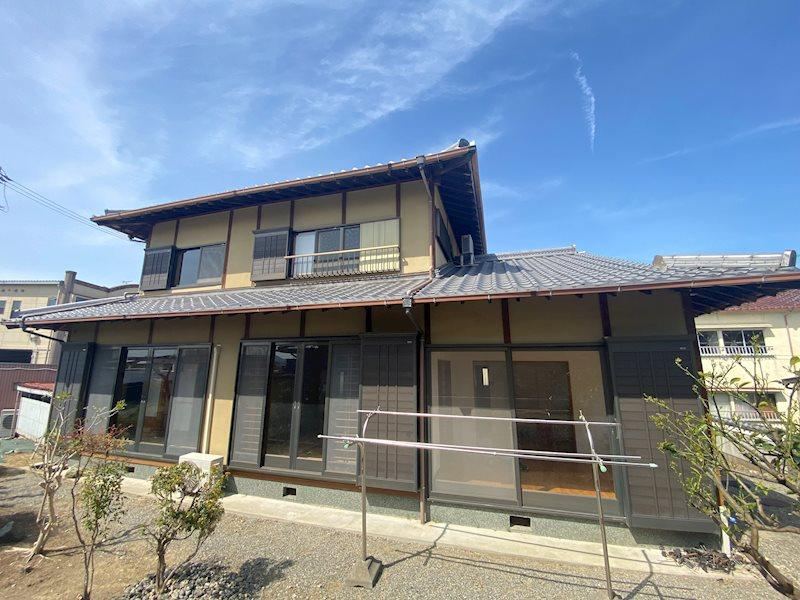 Charming 5LDK with Japanese Garden in Kawabata-cho - Photo 1