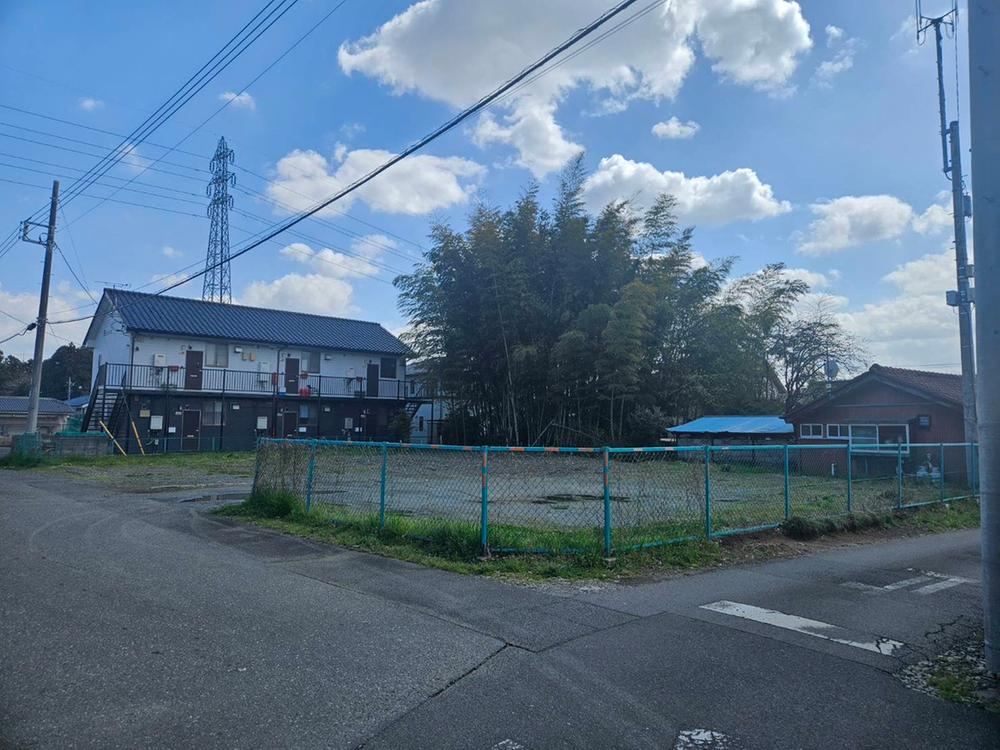 Versatile Corner Lot in Hitachinaka - Photo 1