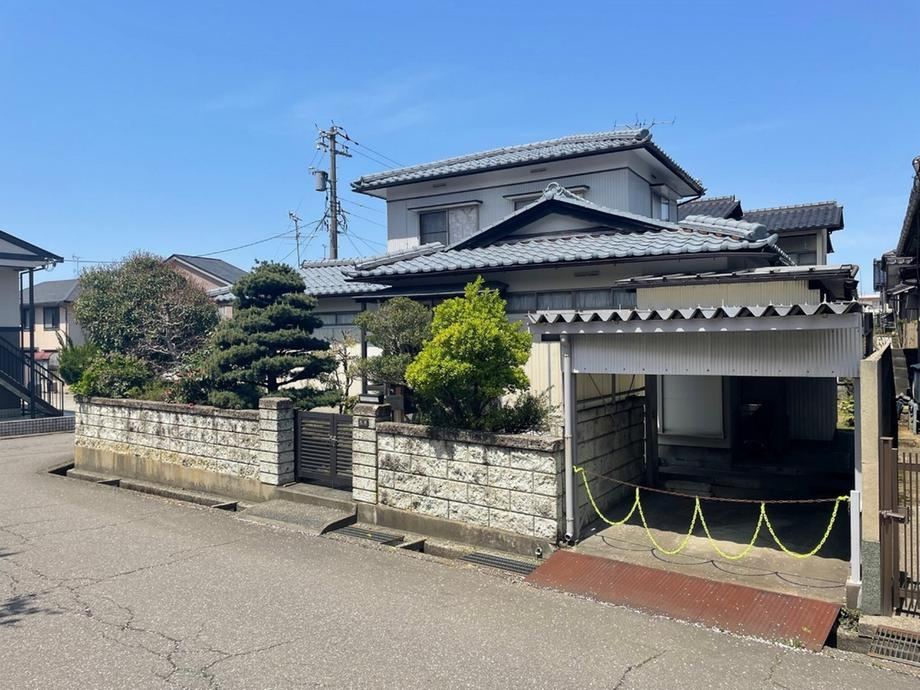 234 m² land in Kanazawa, Ishikawa - Photo 1