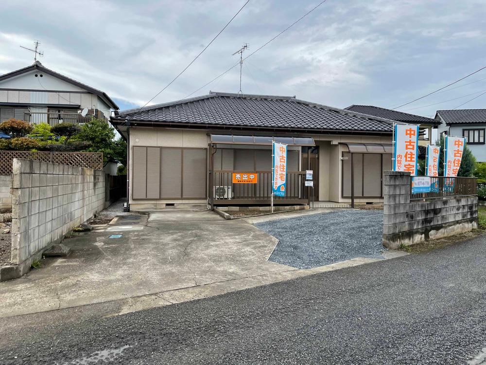 Renovated 3LDK Single-Story Home in Kamisato with Ample Parking - Photo 1