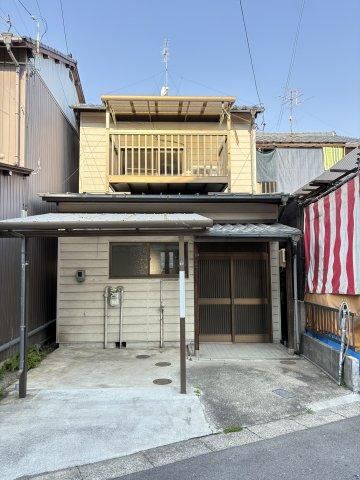 Compact 2LDK House Near Train Station in Ichinomiya - Photo 1
