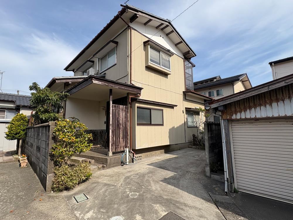 Spacious Land Near Terao Station - Photo 1