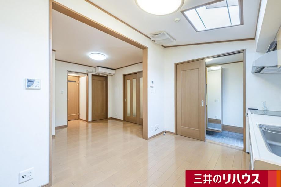 Charming 2LDK House in Toyonaka - Photo 1