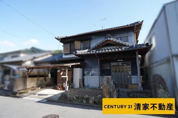 Charming 6DK House with Garden in Takakuroji - Photo 1