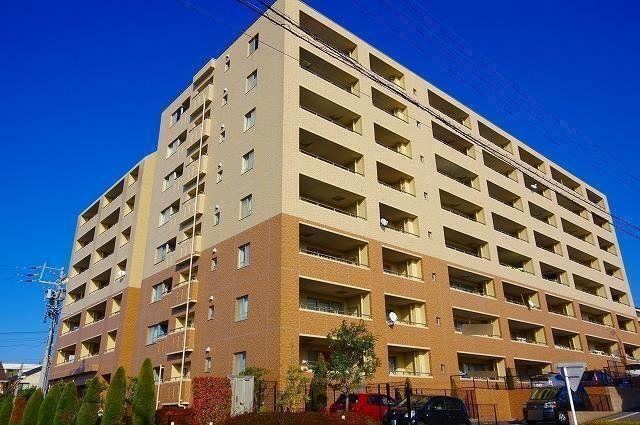 4LDK apartment in Toyota, Aichi - Photo 1