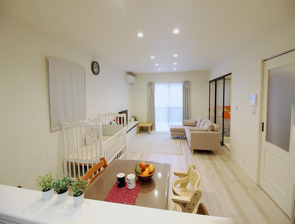 Modern 4LDK House with Solar Power in Hekinan - Photo 1