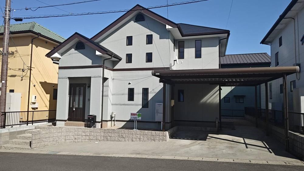 Renovated 4LDK Home with Carport in Mizuki - Photo 1