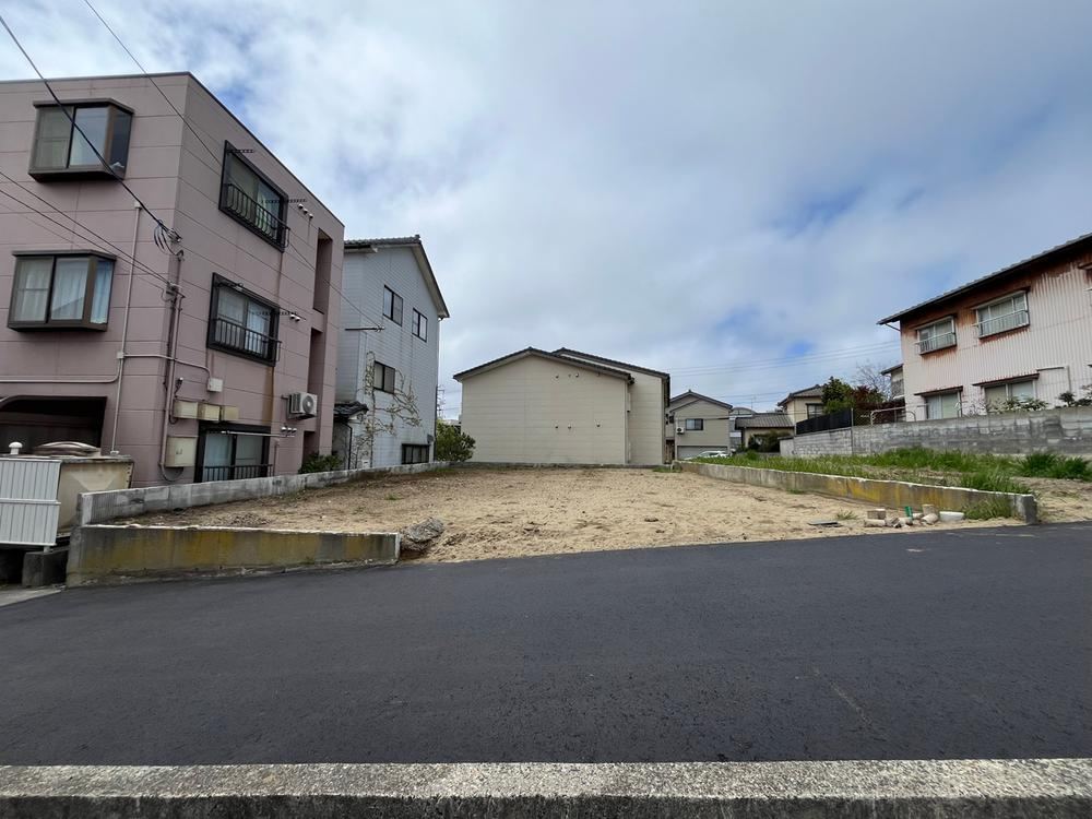 Spacious Land with Excellent Access to Amenities - Photo 1