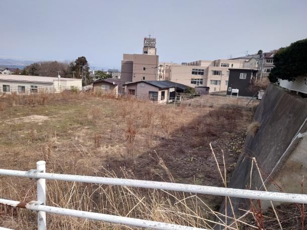 Spacious Land in Yachidacho, Hakodate - Photo 1