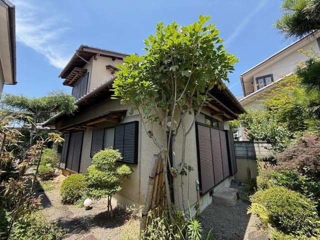 Expansive 6LDK House with Garden in Fushimi, Kyoto - Photo 1