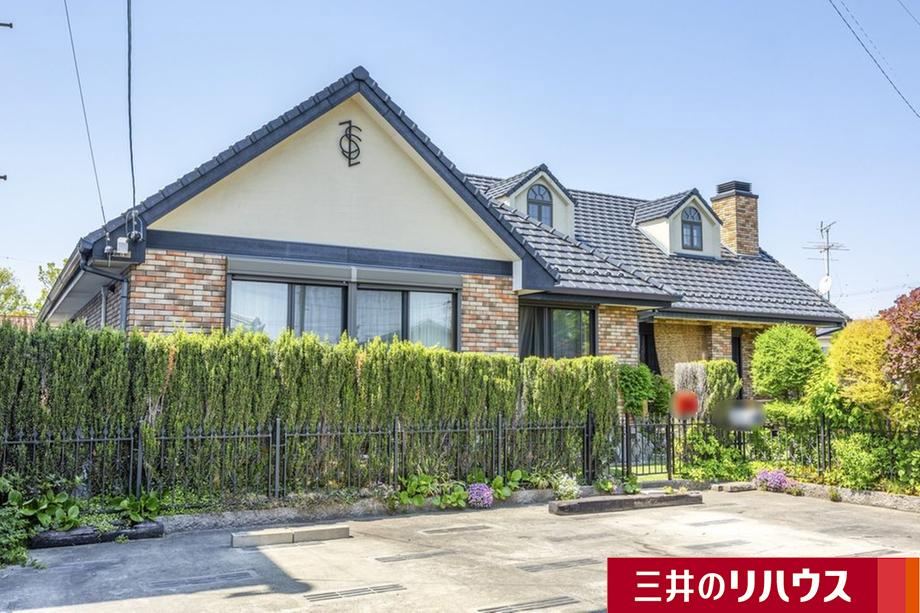 Large Home in Omiido, Aichi - Photo 1