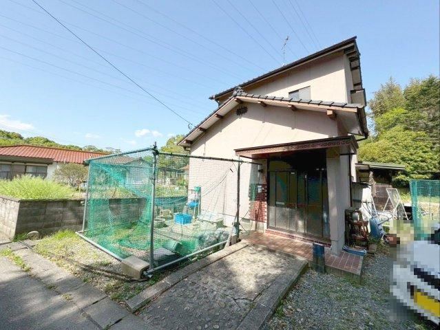 Charming 3DK House in Namata, Iizuka - Photo 1