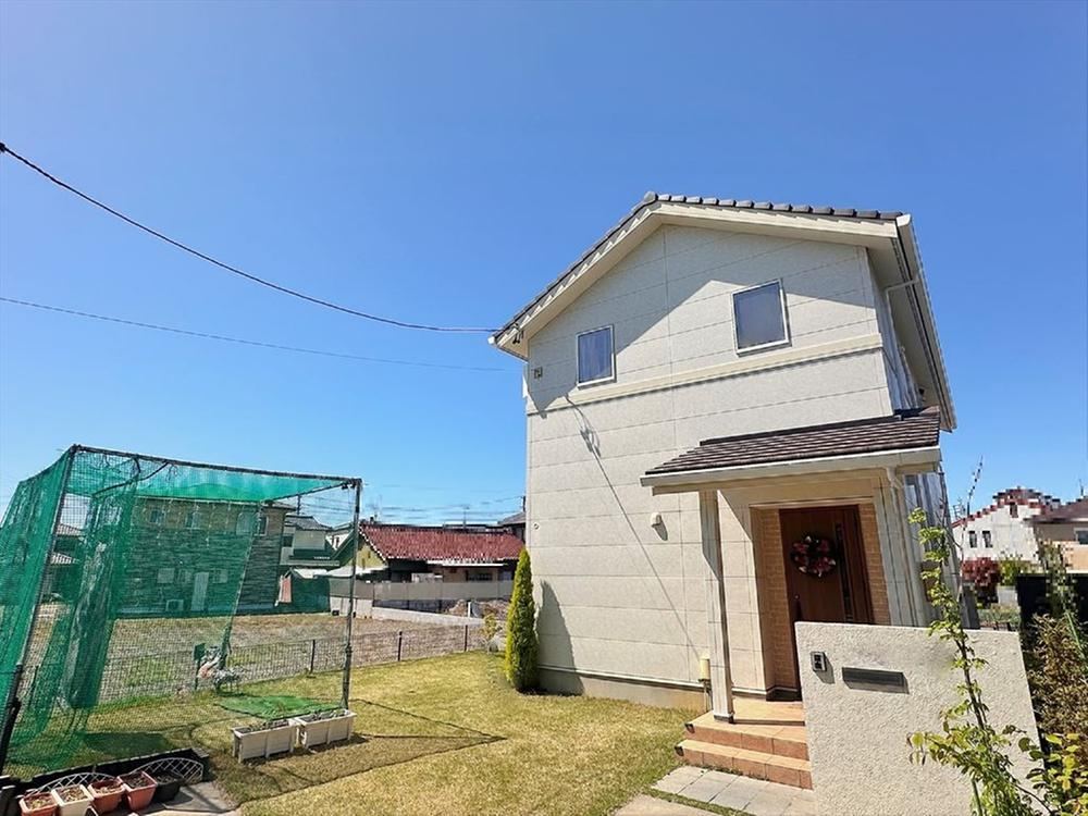 Spacious 6LDK House with Loft and Garden - Photo 1