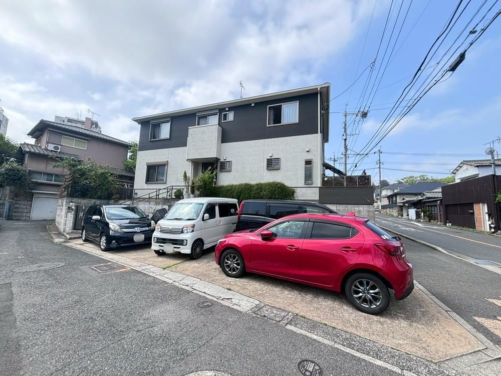 Spacious 7LDK House Near Tenraiji Intersection - Photo 1