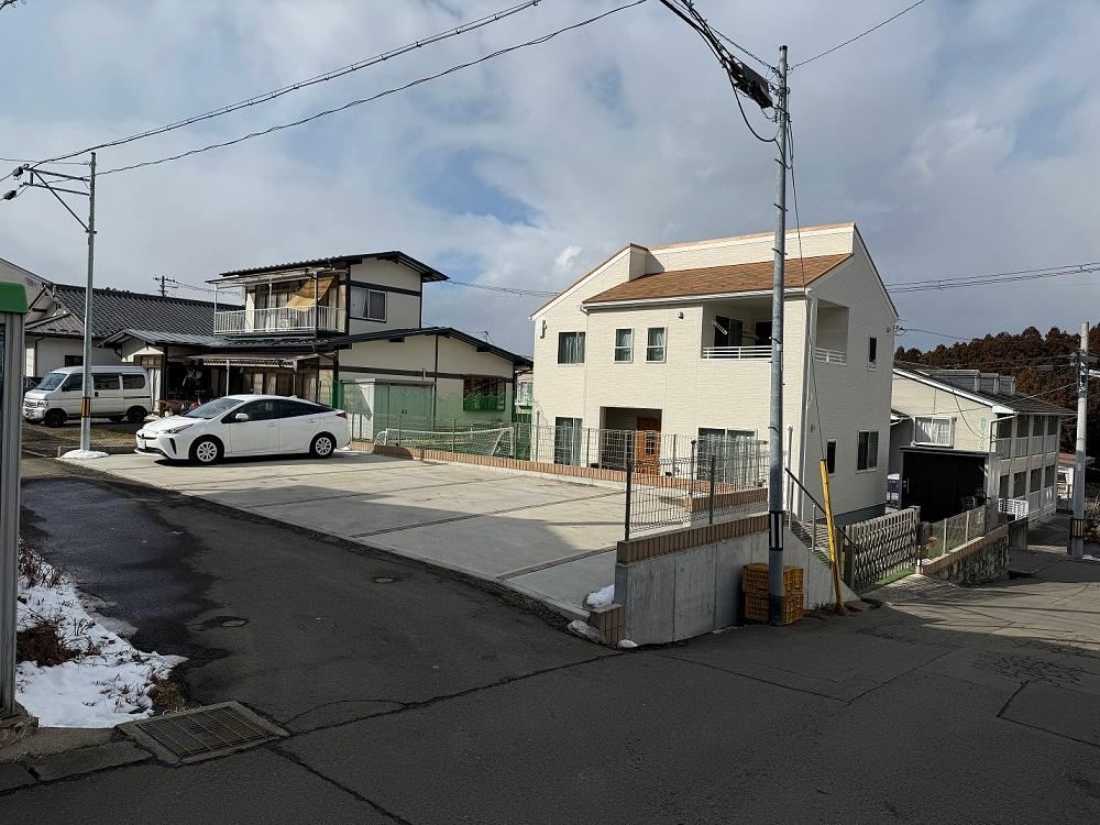 Newly Built 4LDK Home in Mukoyama - Photo 1