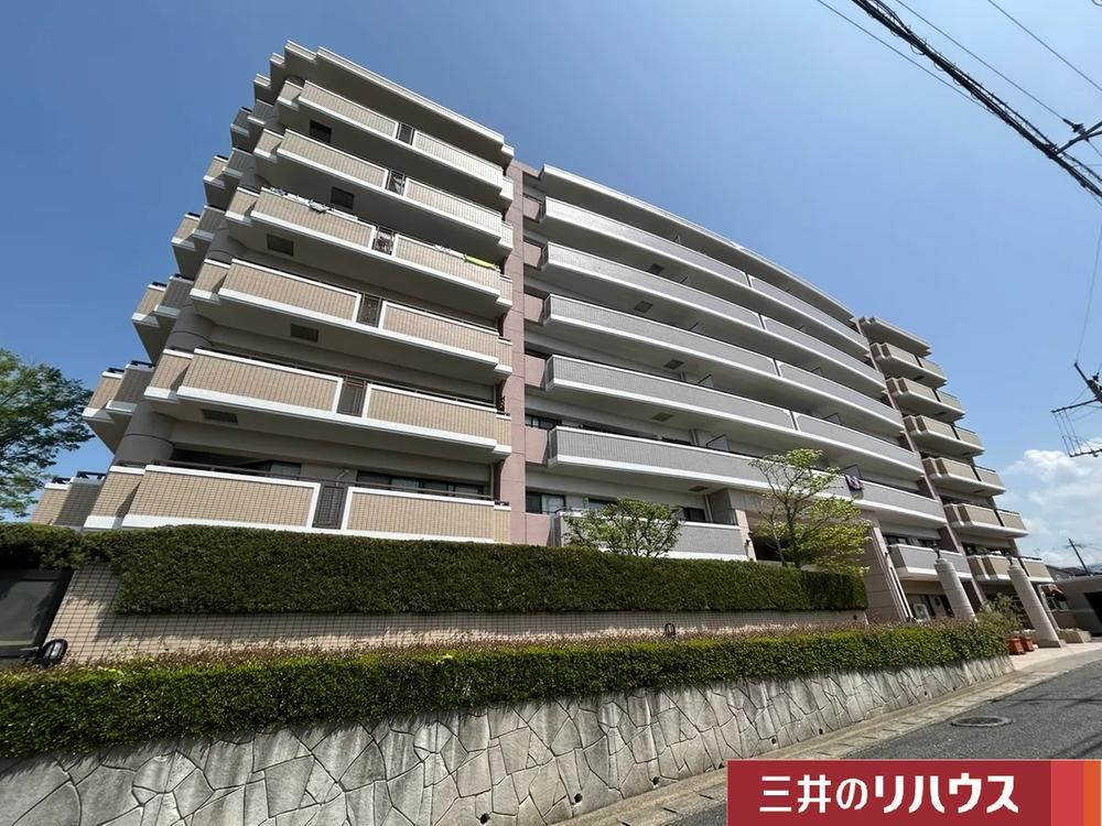 4LDK apartment in Kasuga, Fukuoka - Photo 1