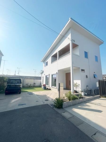 Contemporary 4SLDK House in Sennan City - Photo 1