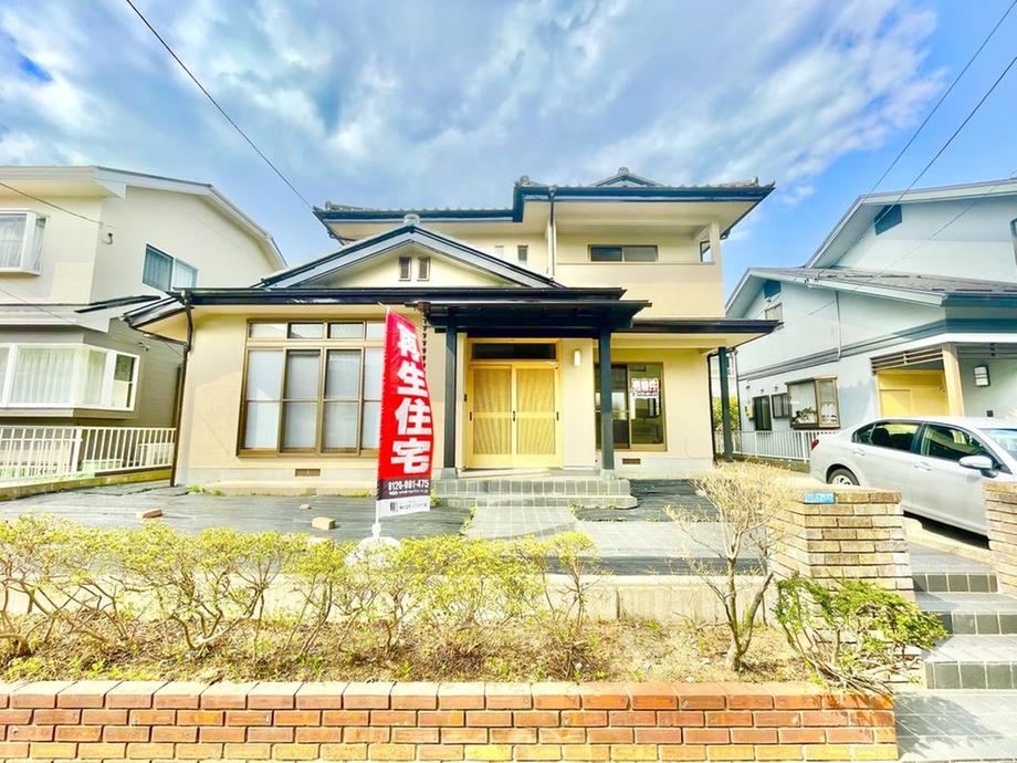 5LDK House in Nakayamadai 4, Sendai - Photo 1