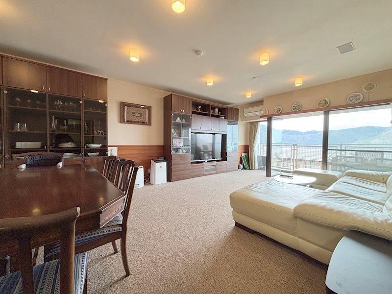 Elegant 2LDK Apartment with Pool in Gora - Photo 1