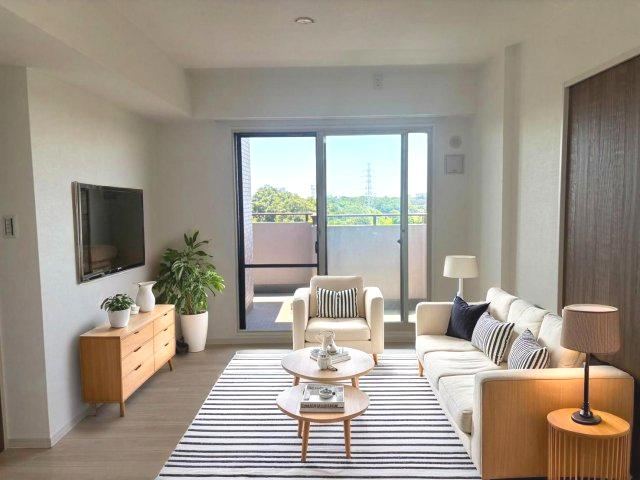 Bright 3LDK Apartment in Miyamae Ward - Photo 1