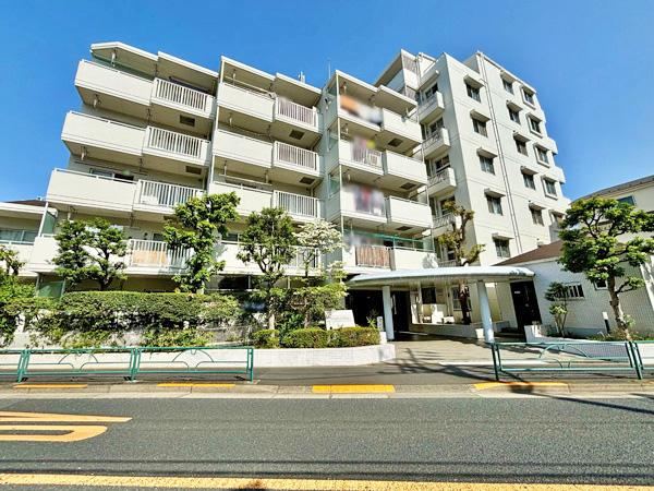 Low-Maintenance 2LDK Apartment in Mizumoto - Photo 1