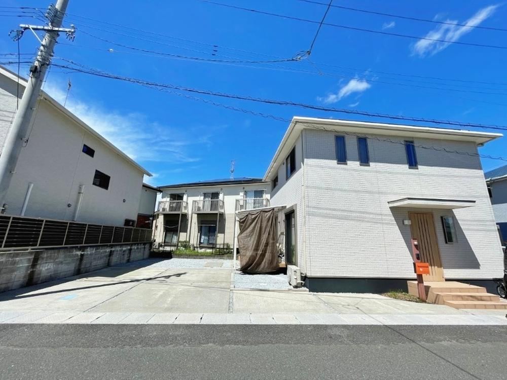 4LDK House with Solar Power System in Nōgata - Photo 1