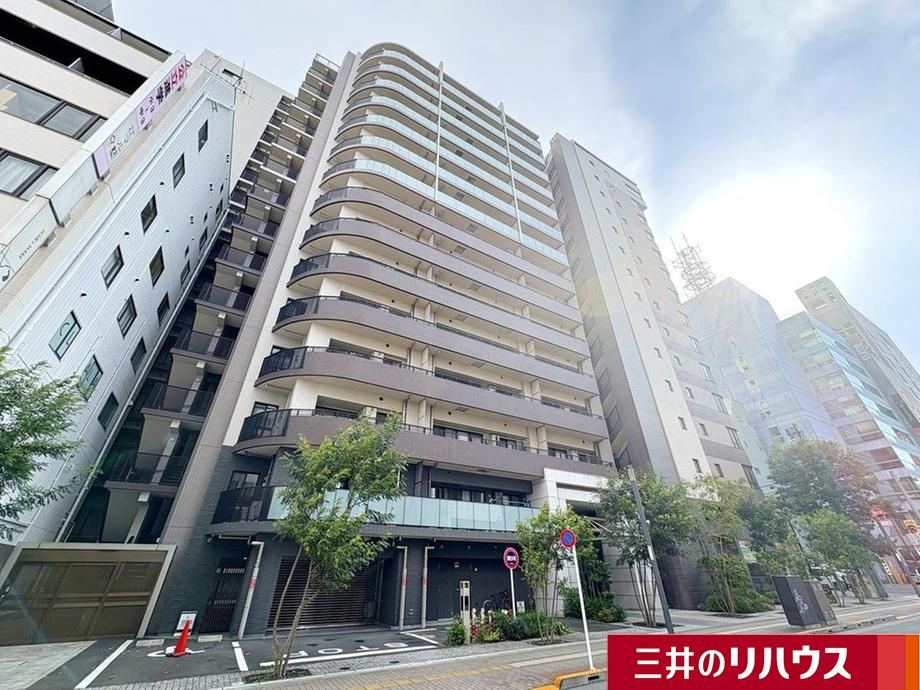 Pet-Friendly 2LDK Apartment with Great Security - Photo 1