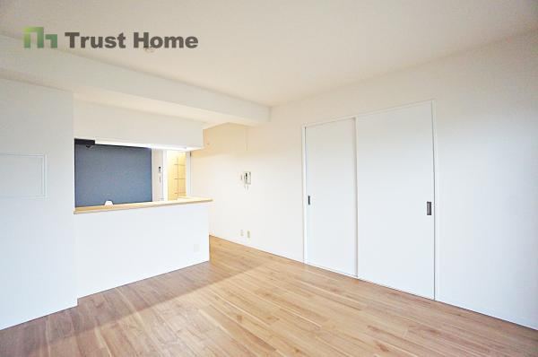 4LDK apartment in Tarumi Ward, Kobe, Hyogo - Photo 1