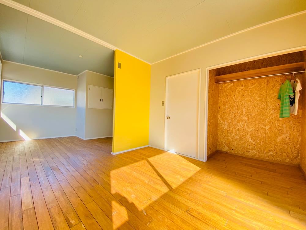 Renovated 4LDK House with Hawaiian Style - Photo 1