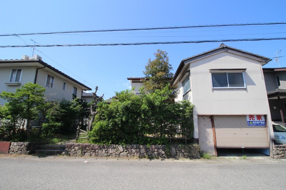 Convenient 5DK Home Near Toyosaki Station - Photo 1