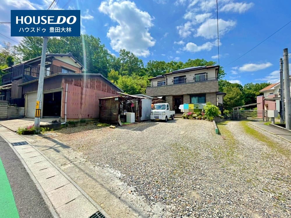 Spacious 7LDK House with Garden in Toyota City - Photo 1