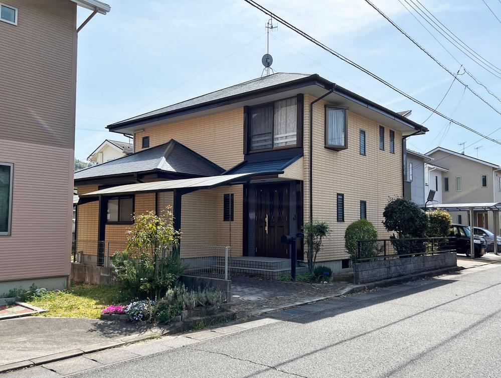 Renovated 5LDK Home in Higashi-Hiroshima - Photo 1