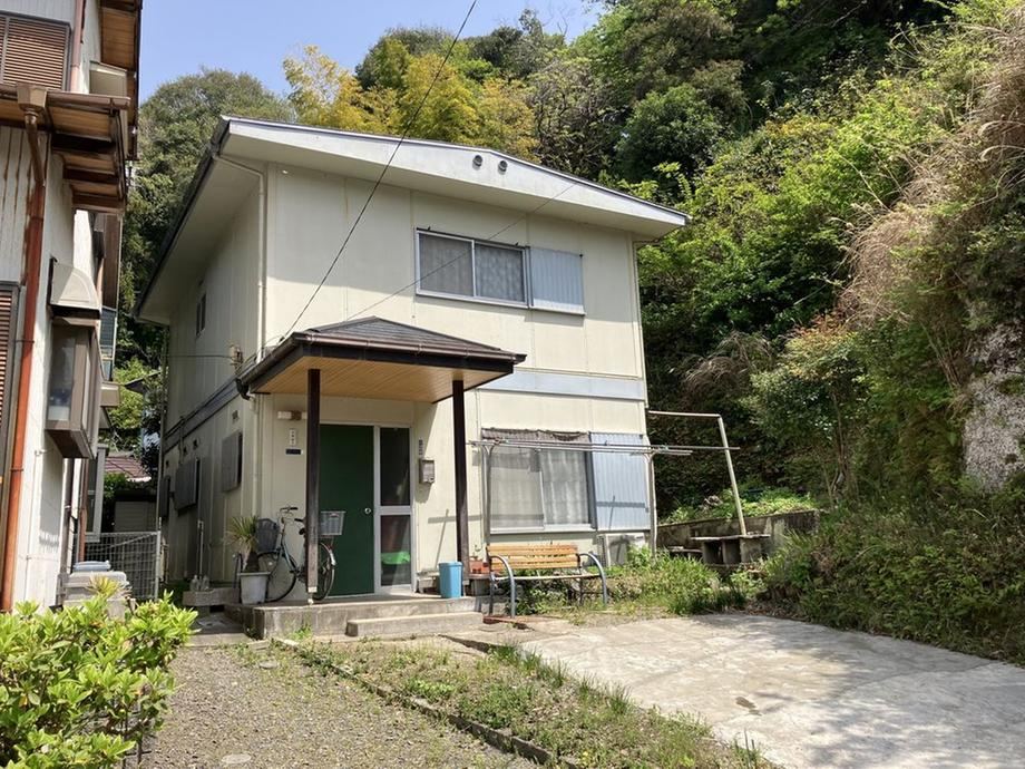Opportunity in Fueda: 4DK House with Development Potential - Photo 1
