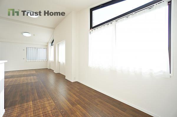 3LDK apartment in Higashinada Ward, Kobe, Hyogo - Photo 1