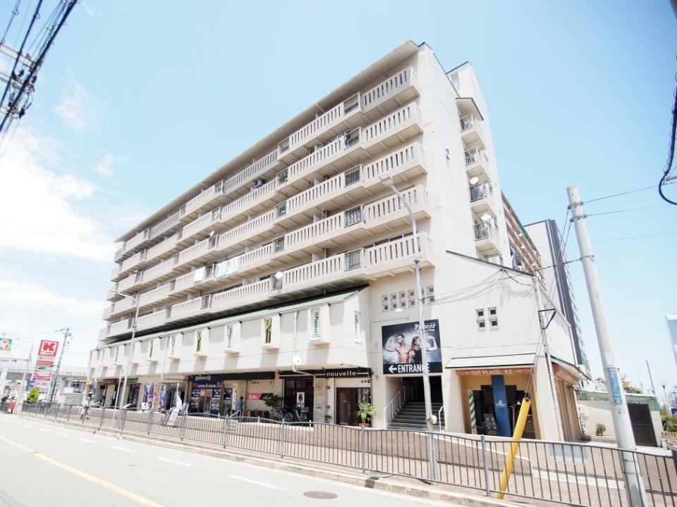 3LDK apartment in Takaishi, Osaka - Photo 1
