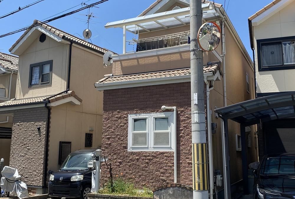 4LDK house in Tondabayashi, Osaka - Photo 1