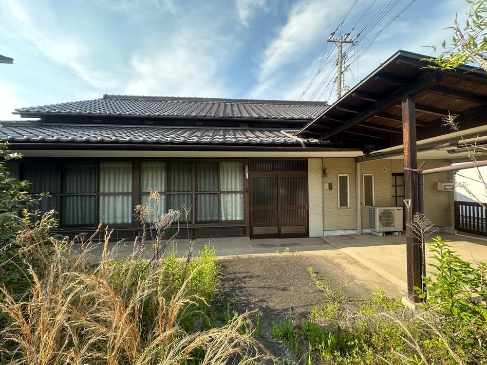 Spacious 7K Detached House in Yokoshima, Kasaoka - Photo 1