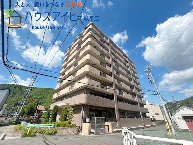 3LDK apartment in Gifu, Gifu - Photo 1