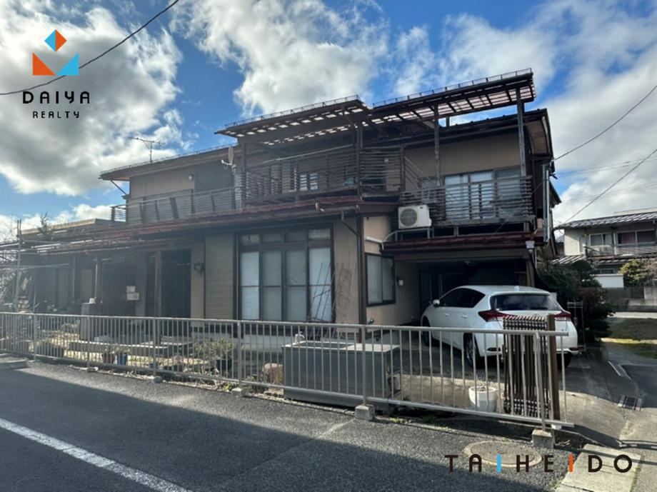 Conveniently Located Near Route 13 with Shopping Nearby - Photo 1