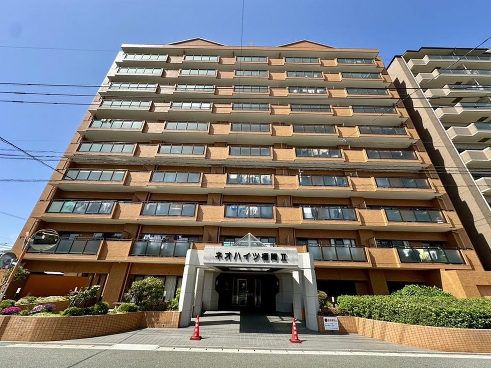 3LDK apartment in Fukutsu, Fukuoka - Photo 1